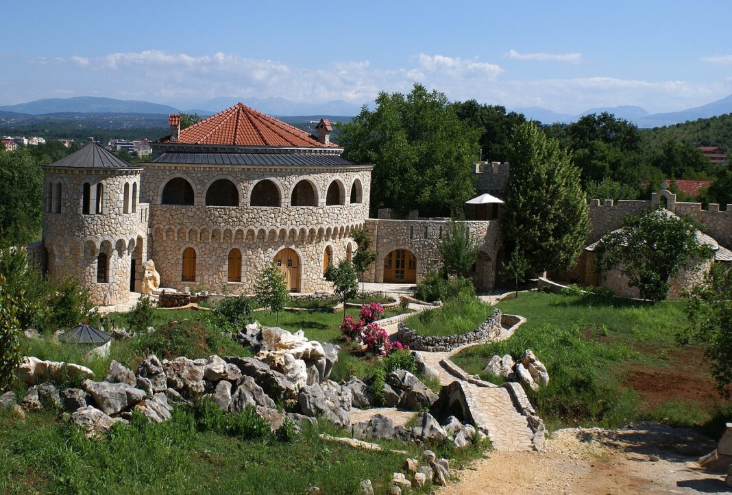 b8bfa15b008293941576ebea9409832e