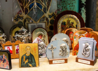 Sklep internetowy z dewocjonaliami – jak połączyć tradycję z nowoczesnością?